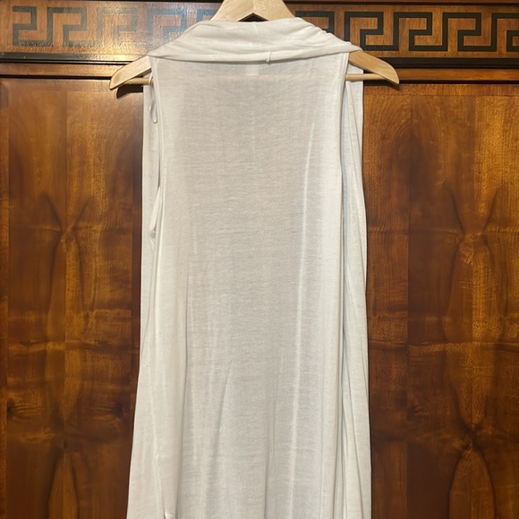 Saint Tropez West Women’s cardigan Size Medium sleeveless top has open front - Picture 8 of 9